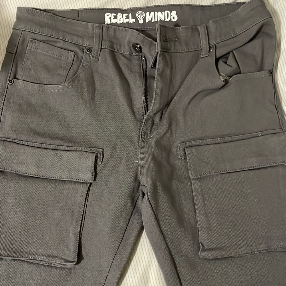 Gray, skinny jeans